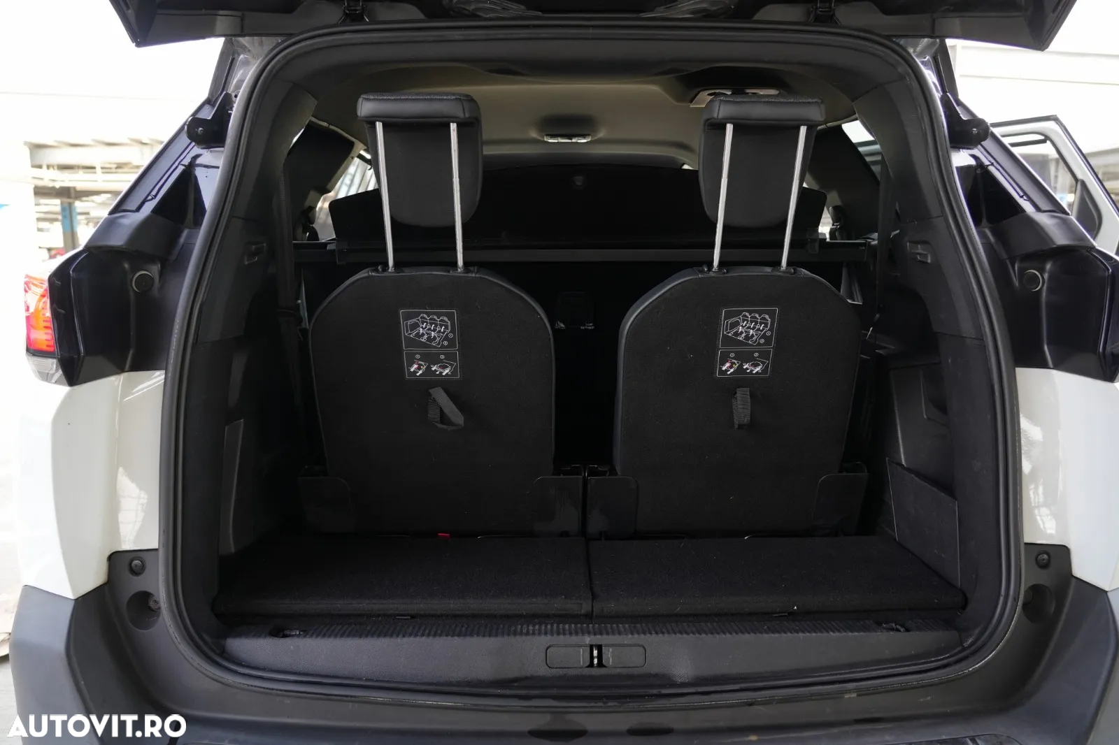 Peugeot 5008 1.5 BlueHDI s&s EAT8 GT-Line - 12