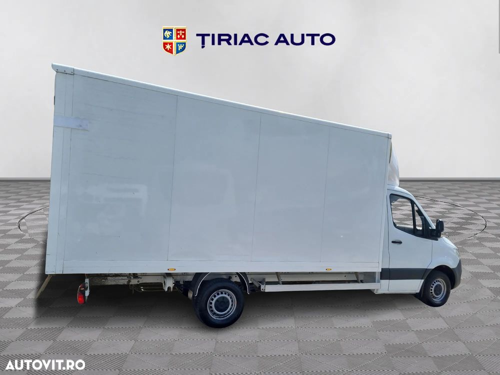 Mercedes-Benz Sprinter - 6