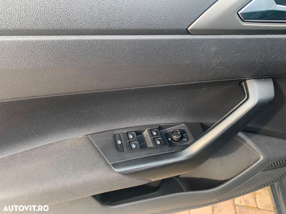 Volkswagen Polo - 13