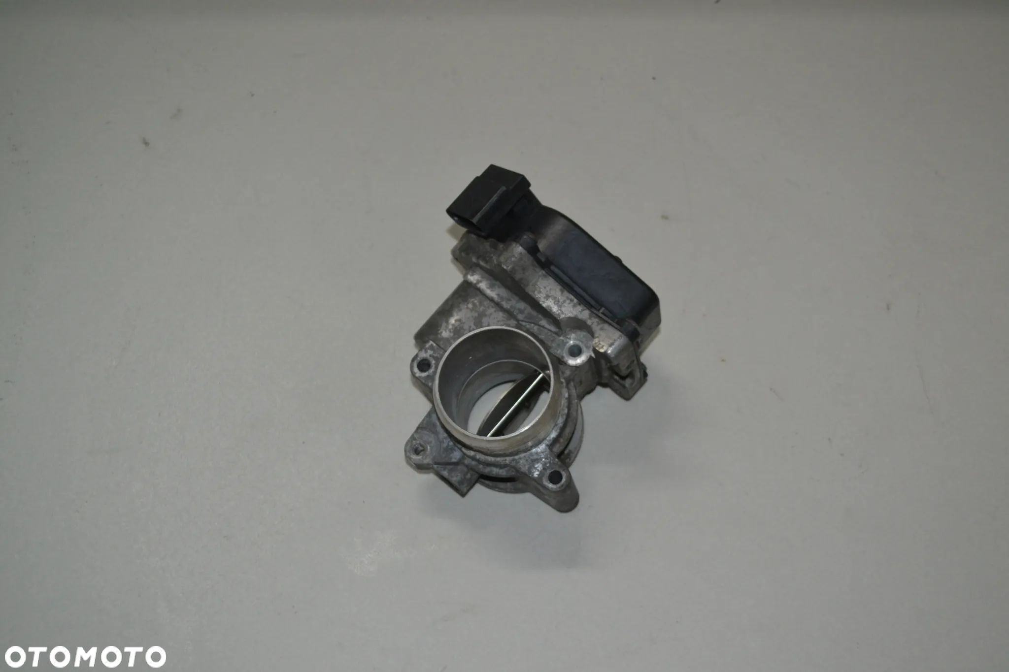 VW AUDI SEAT SKODA 1,6 TDI PRZEPUSTNICA POWIETRZA 03L128063L ORYGINAŁ VALEO - 1
