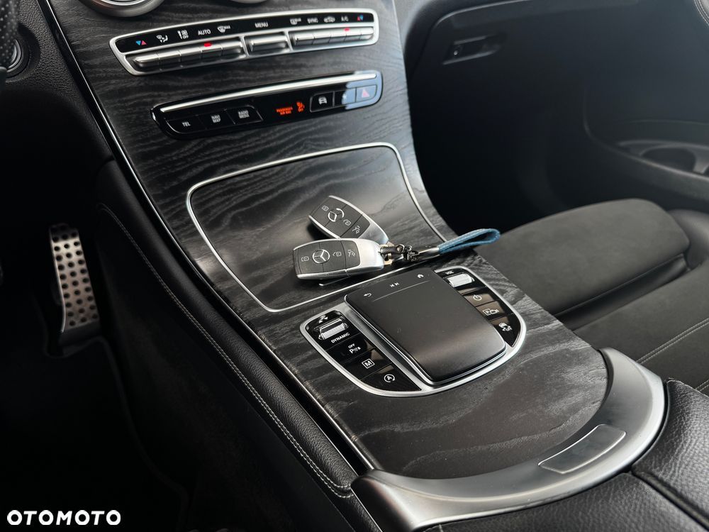 Mercedes-Benz GLC 220 d 4-Matic - 27