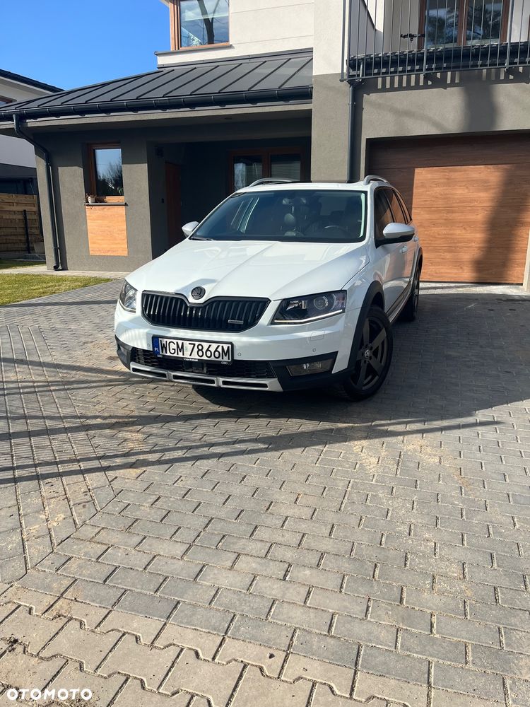 Skoda Octavia 2.0 TDI 4x4 DSG Scout - 22