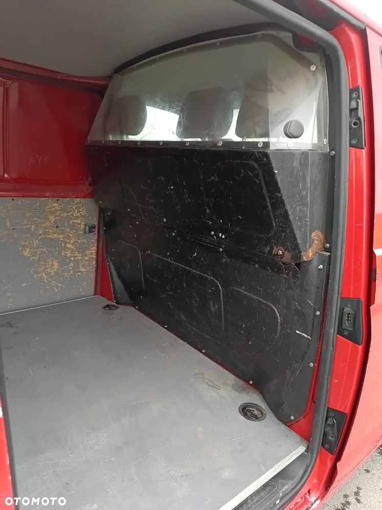 Volkswagen Transporter - 8