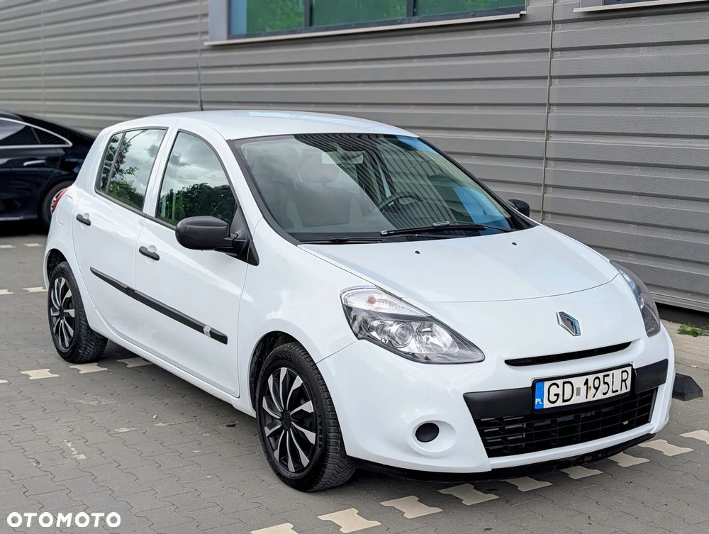 Renault Clio 1.5 dCi Authentique - 1