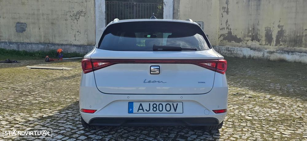 SEAT Leon 1.4 e-Hybrid Xcellence DSG - 9