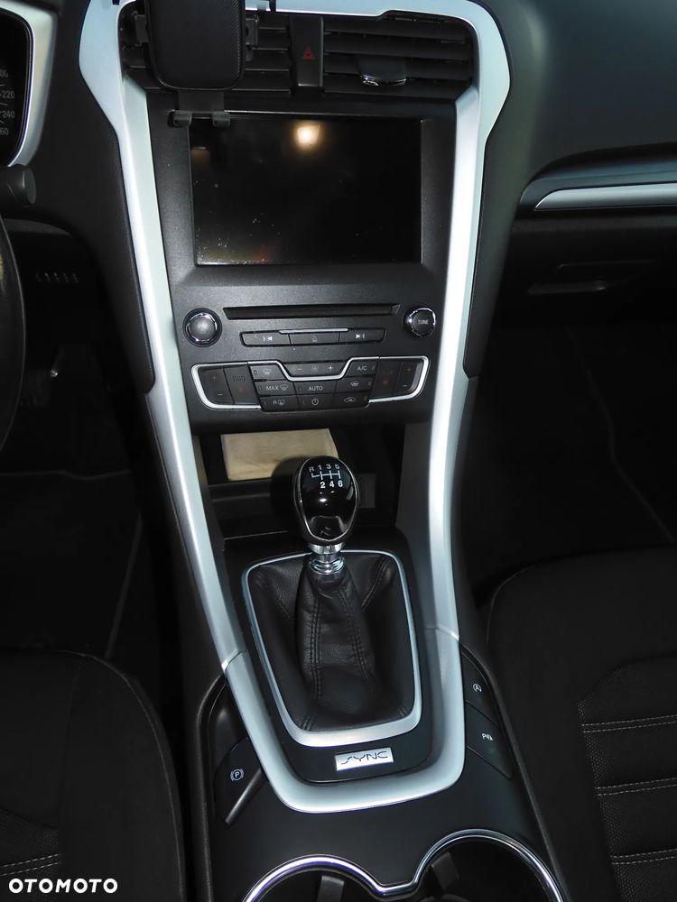 Ford Mondeo - 14
