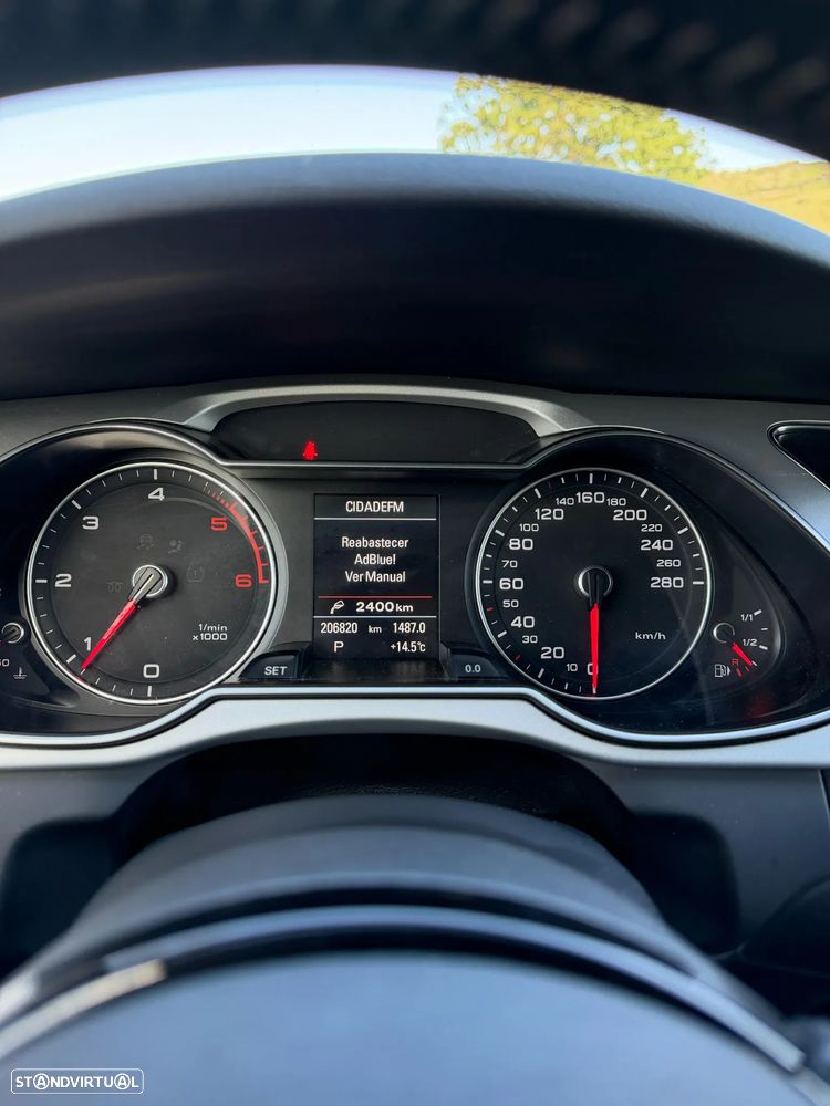 Audi A4 2.0 TDI S-line S tronic - 13