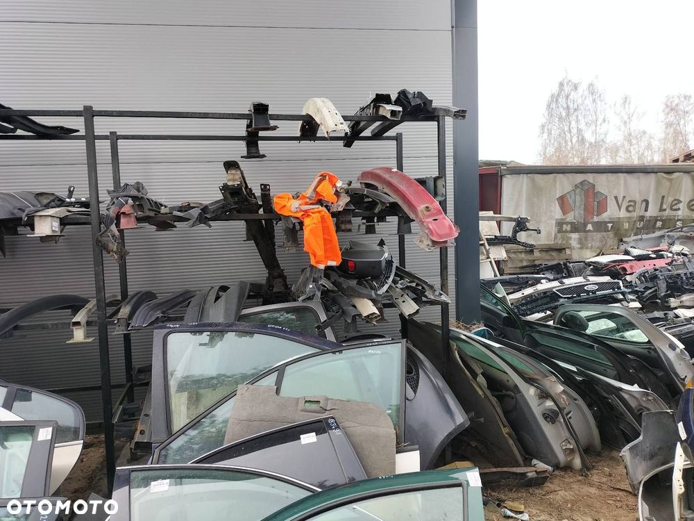 KOMPLETNY PRZÓD MASKA ZDERZAK LAMPY PAS VOLKSWAGEN PASSAT B5 FL LA7W - 21