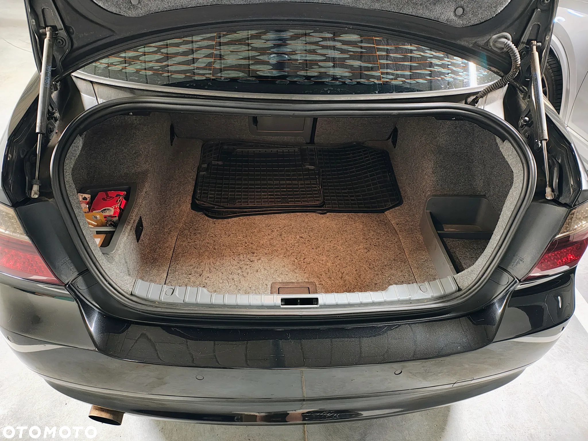 BMW Seria 3 318i - 14