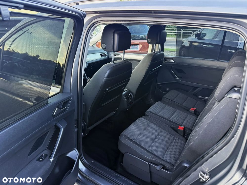 Volkswagen Touran 2.0 TDI SCR Comfortline - 9