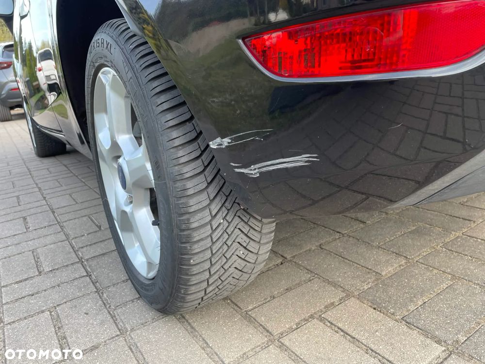 Ford Fiesta 1.4 Titanium - 12