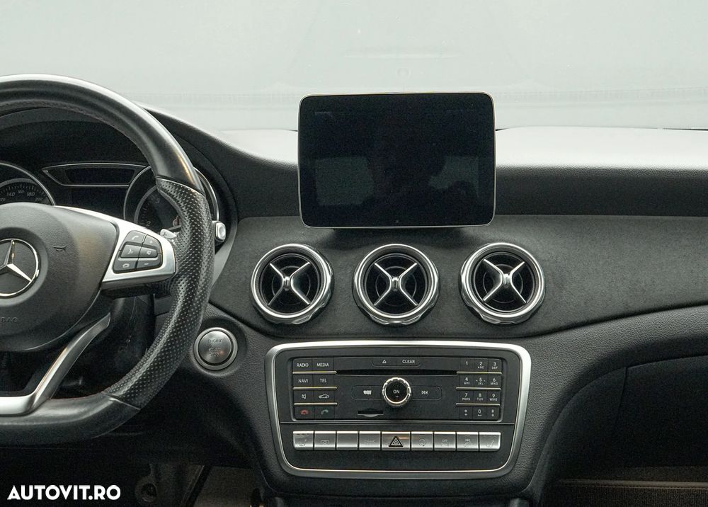 Mercedes-Benz GLA 200 d 4MATIC Aut. - 19