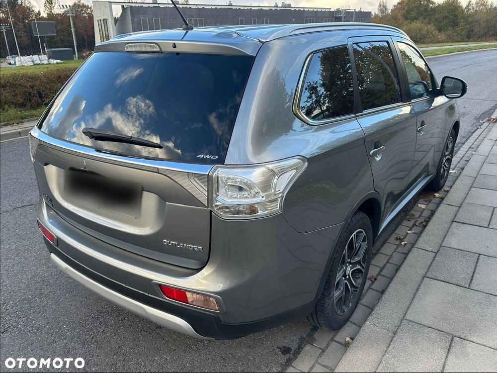 Mitsubishi Outlander 2014 photo 4