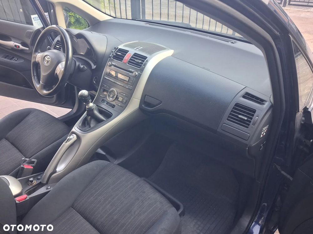Toyota Auris 2.0 D-4D Luna - 13