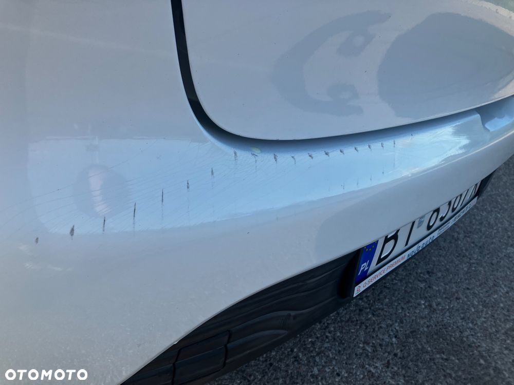 Renault Clio - 11