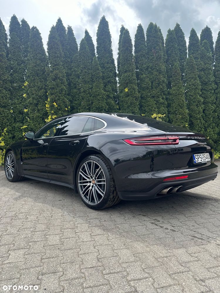 Porsche Panamera 4S - 7