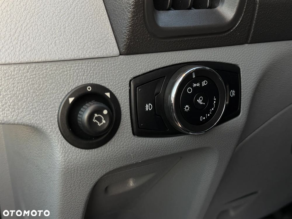 Ford Transit L3H2 Trend - 20