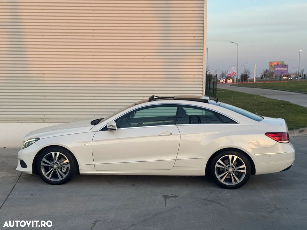 Mercedes-Benz E 220 CDI DPF BlueEFFICIENCY 7G-TRONIC Avantgarde - 22