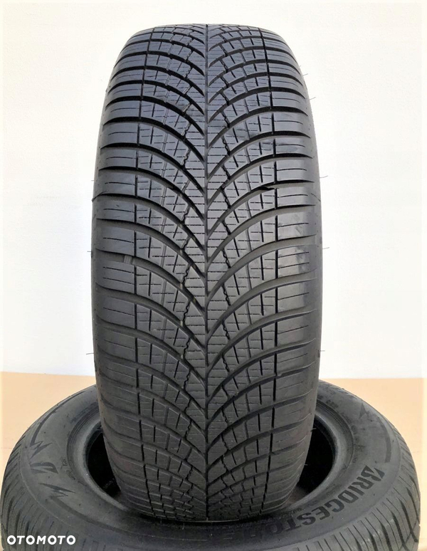 OPONA 215/60/17 100H GOODYEAR VECTOR 4SEASONS GEN-3