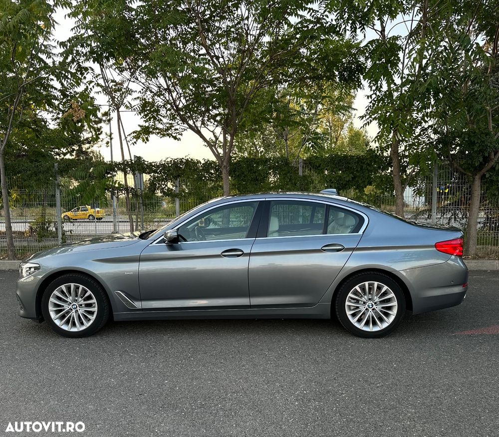 BMW Seria 5 520d xDrive AT - 10