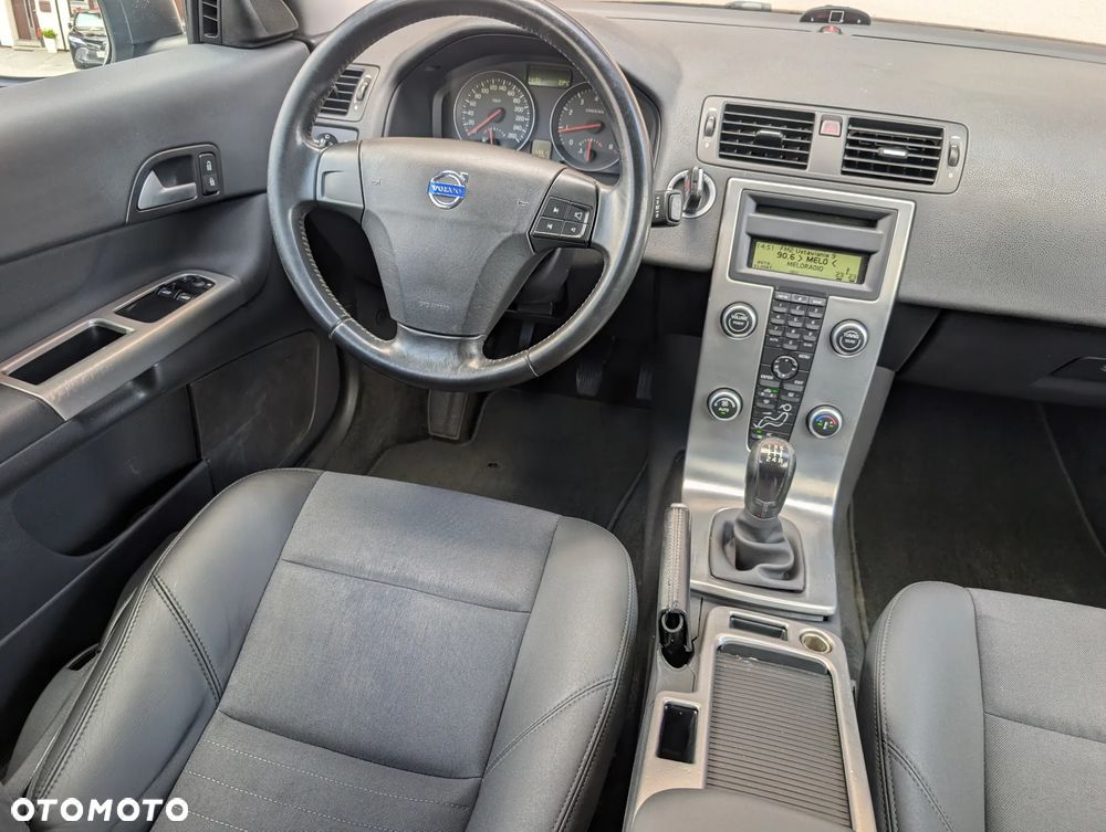 Volvo C30 1.8 Momentum - 24