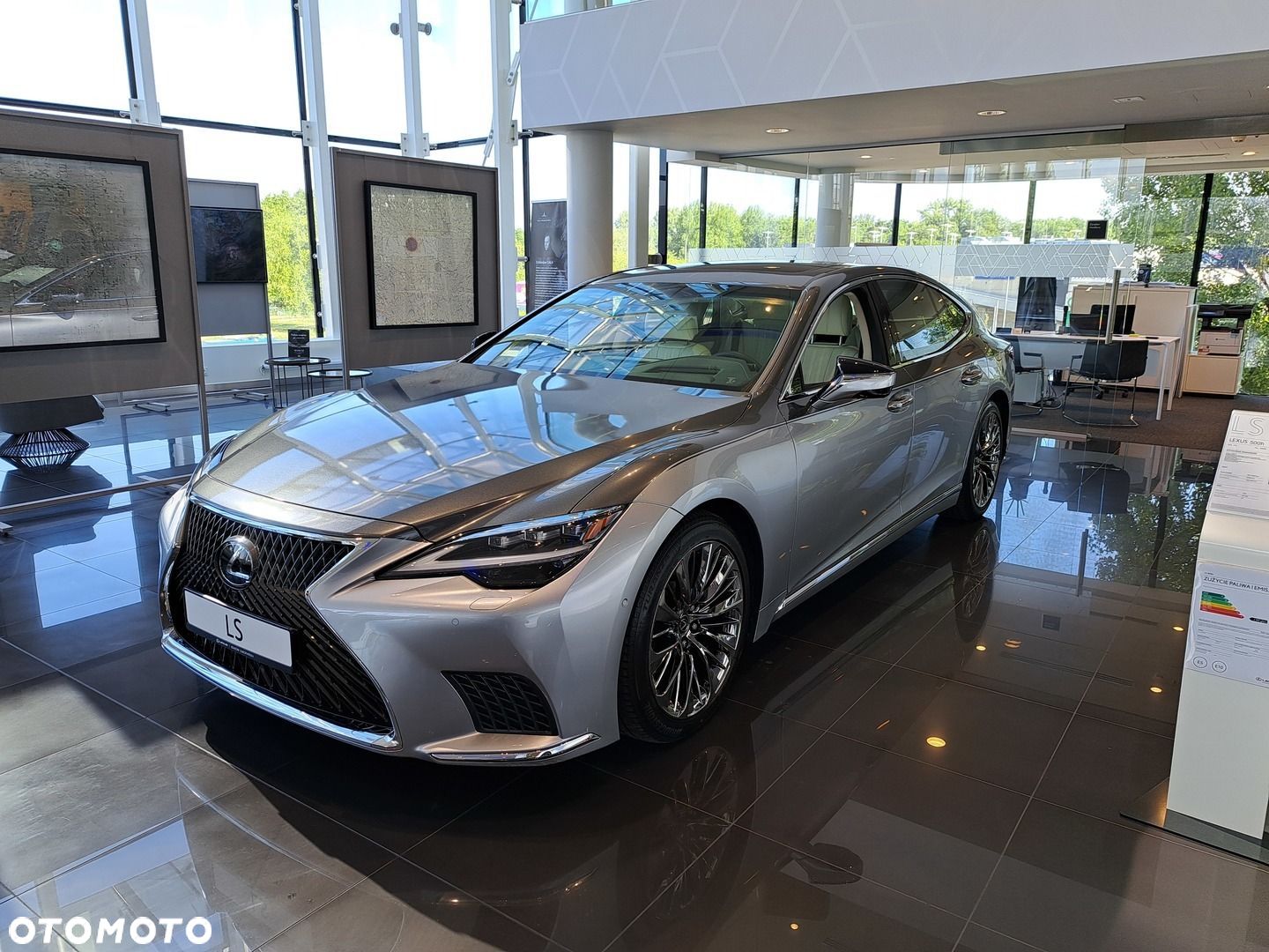 Lexus LS - 1