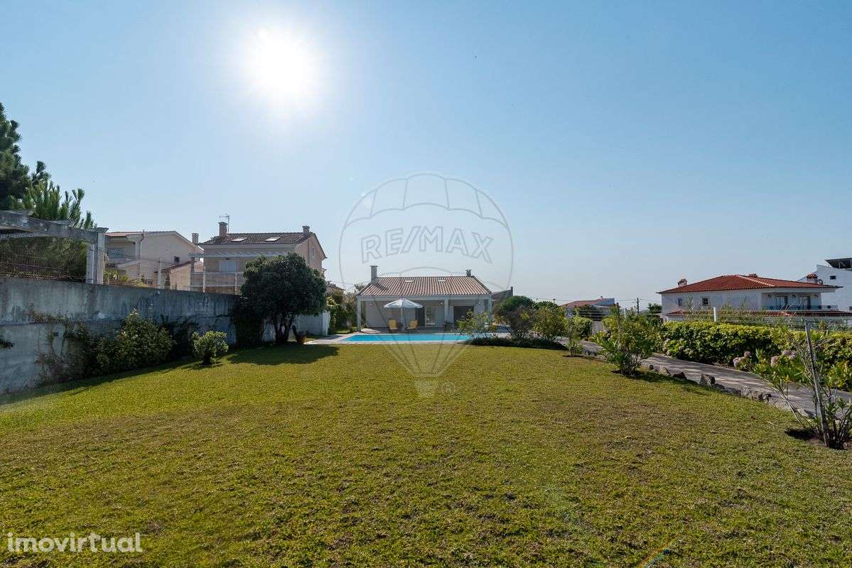 Moradia T3 para venda - Grande imagem: 2/48