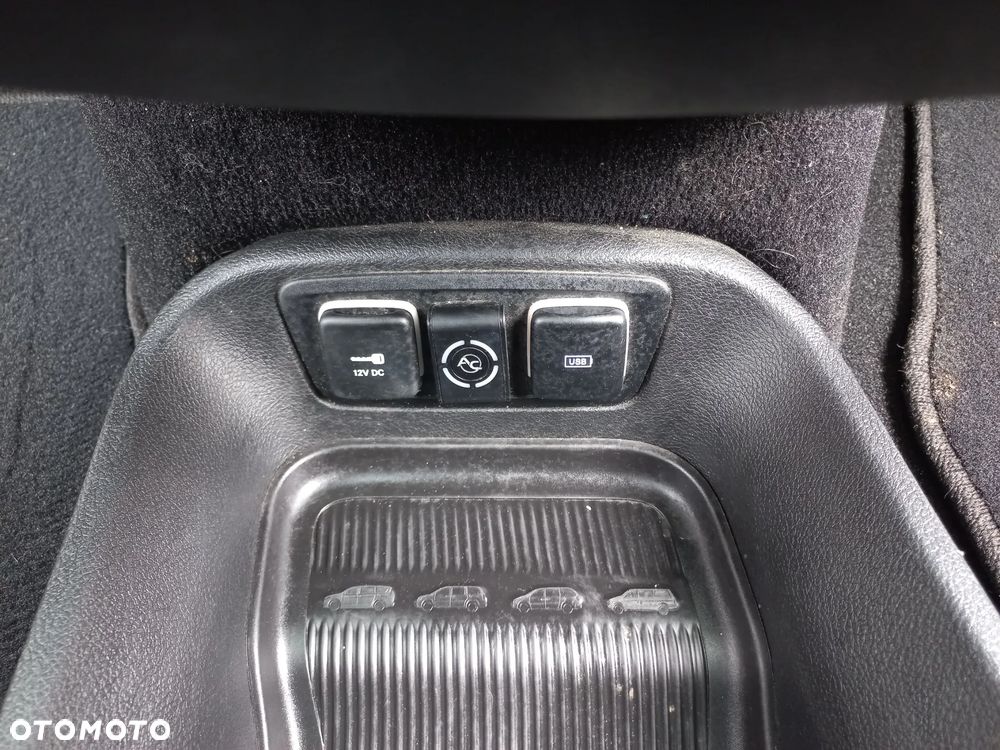 Chrysler Pacifica - 23
