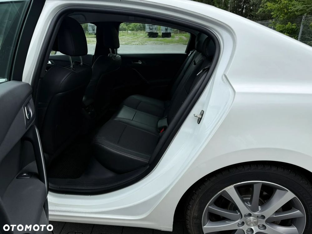 Peugeot 508 1.6 e-THP Allure S&S - 6