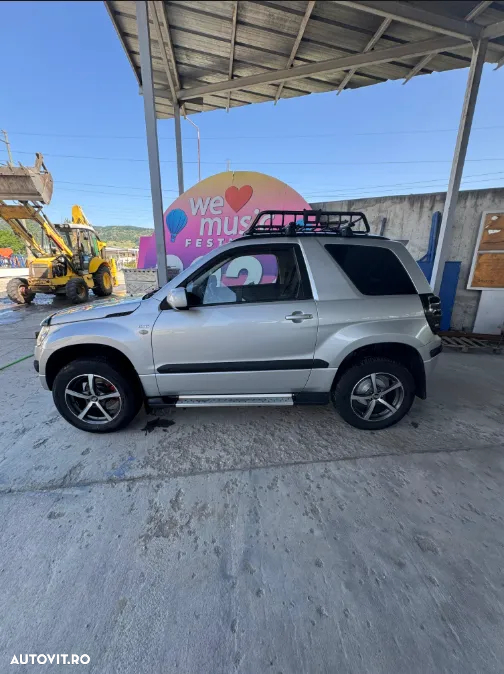 Suzuki Grand Vitara 1.9 DDiS Black&White DPF - 4