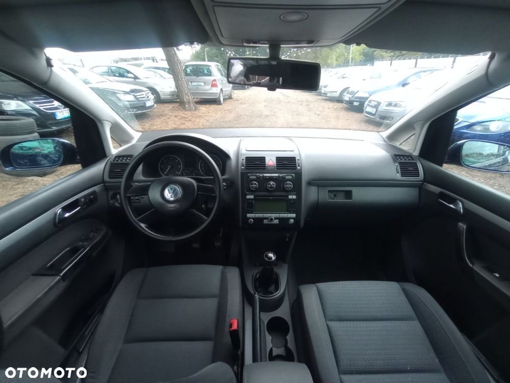 Volkswagen Touran 2003 photo 5