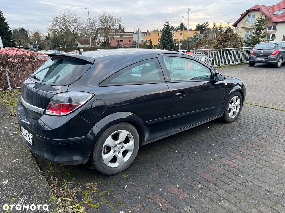 Opel Astra 1.9 CDTI Sport - 4