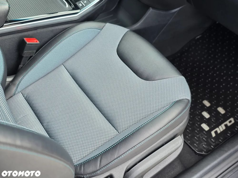 Kia Niro 64kWh XL - 26