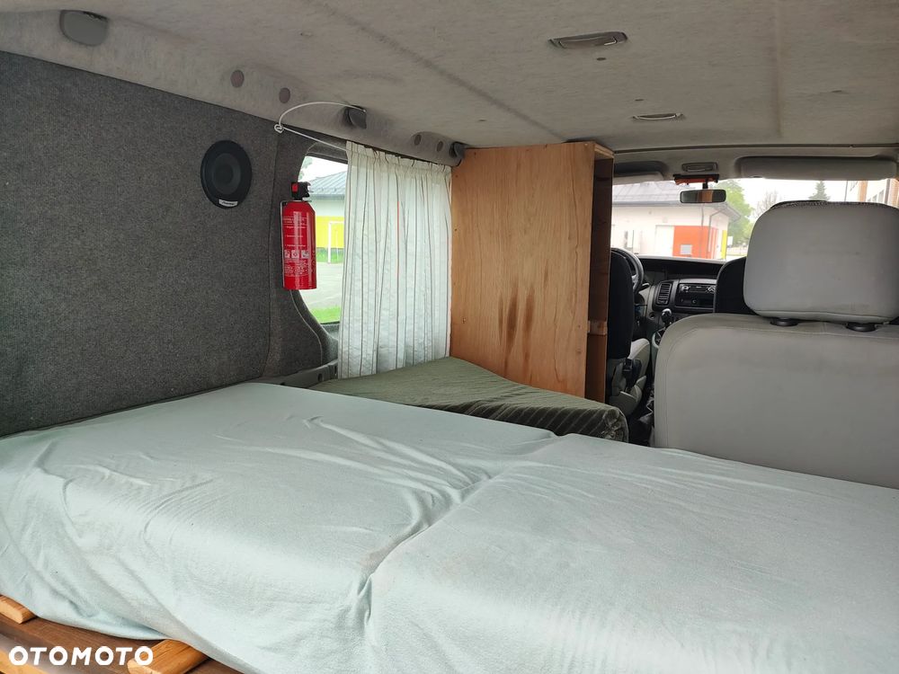 Renault Trafic - 18