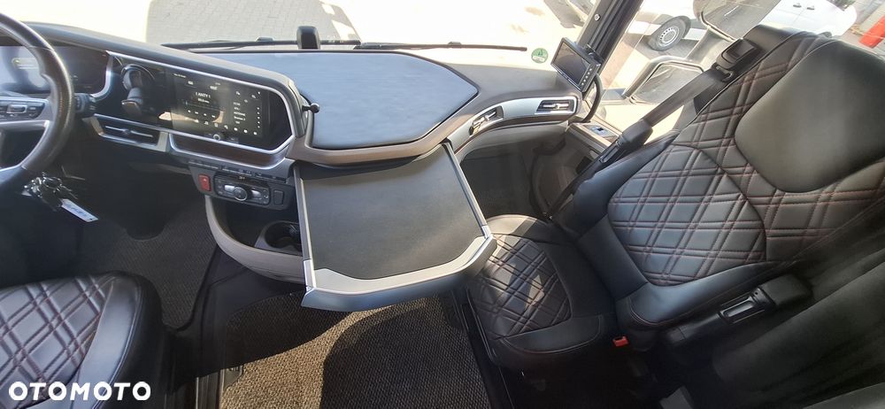 DAF XG+ - 35