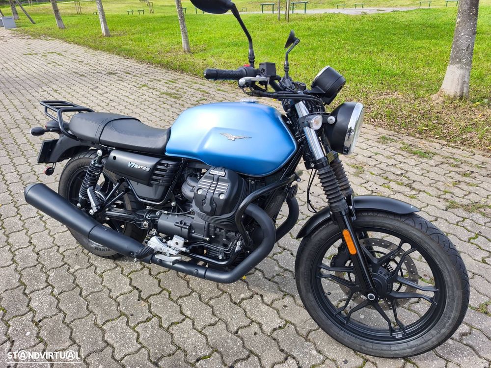 Moto Guzzi V7 750 Stone - 8