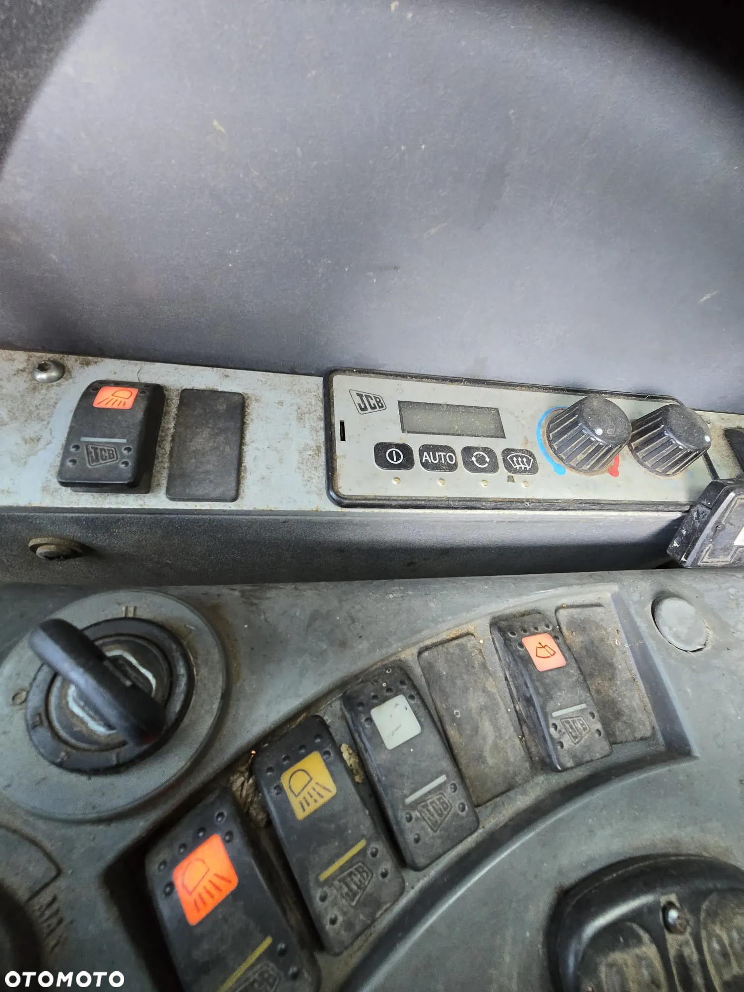 JCB JS160 LC - 17
