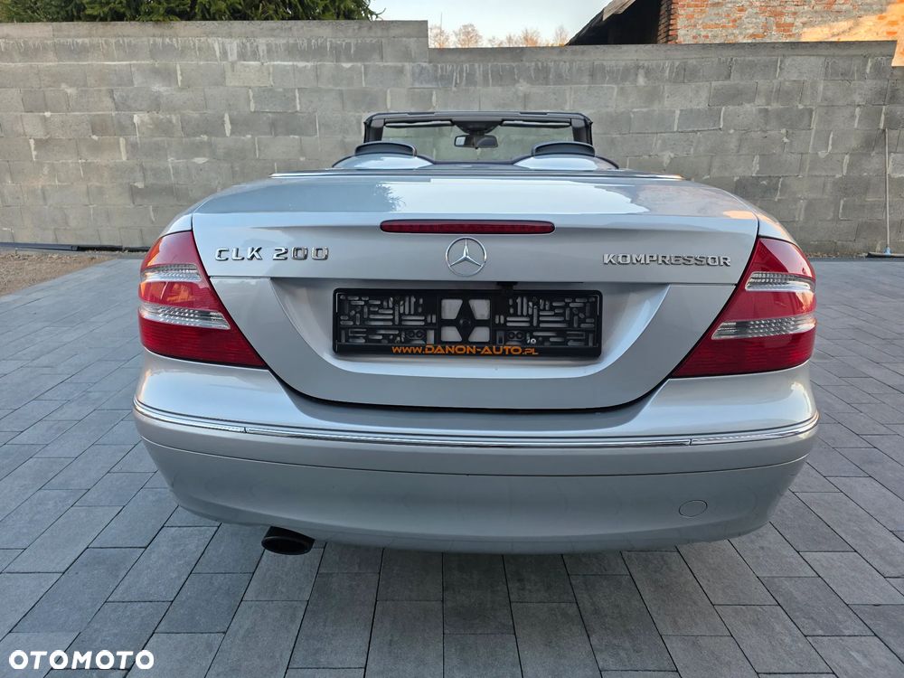 Mercedes-Benz CLK - 27