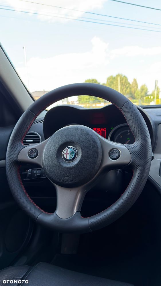 Alfa Romeo 159 1.9 JTDM 16V DPF ti - 5