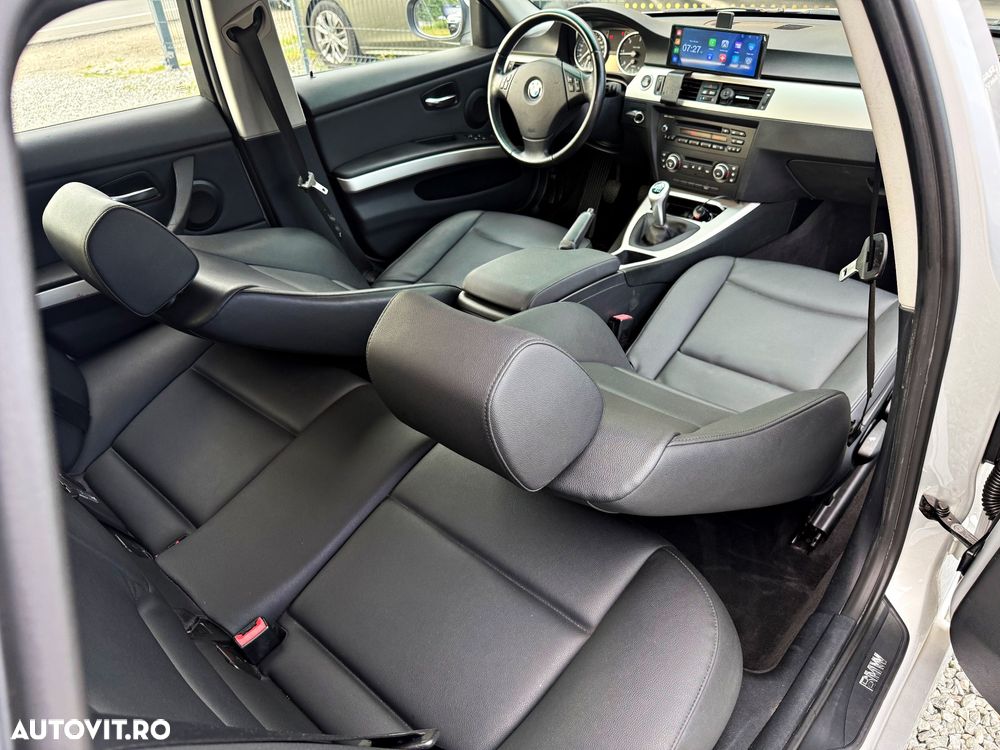 BMW Seria 3 318d DPF Touring - 19