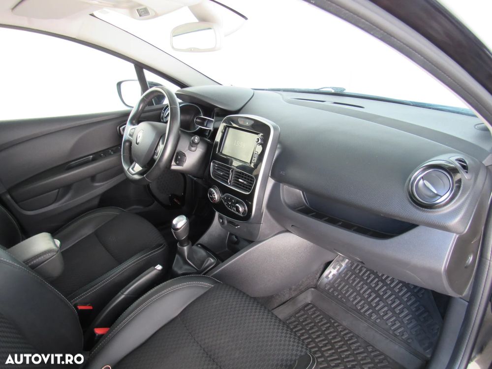 Renault Clio - 13