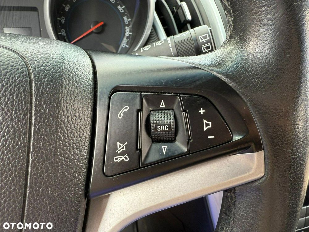 Chevrolet Cruze - 21