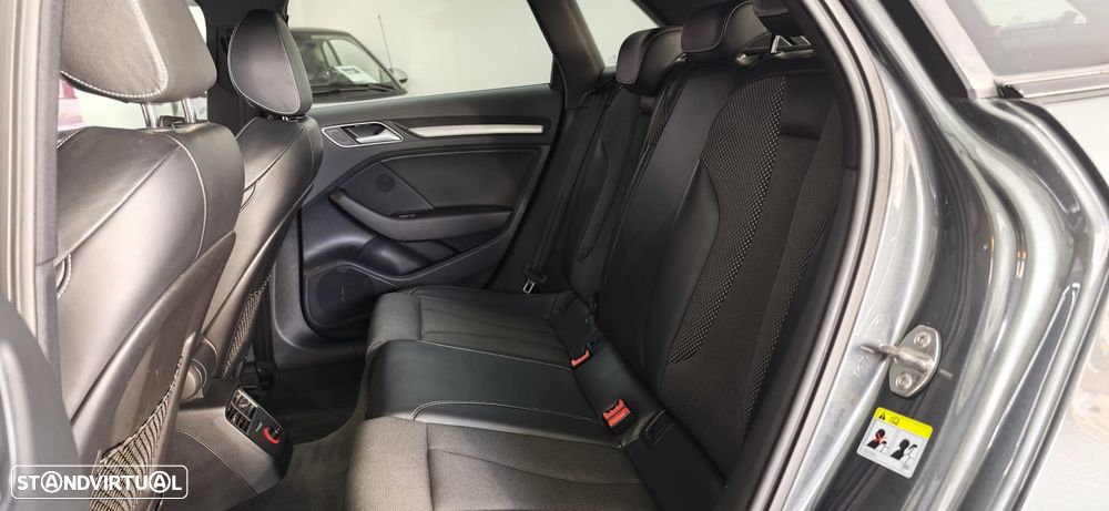 Audi A3 Sportback 2.0 TDI (clean diesel) S line Sport Pack - 39
