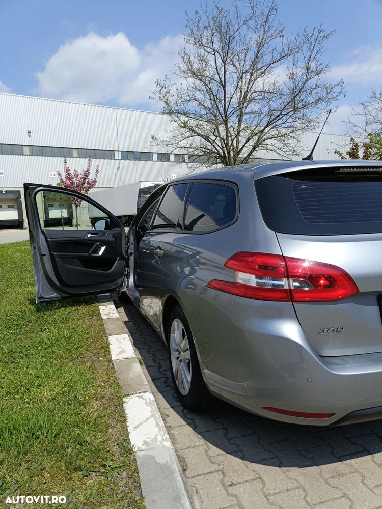 Peugeot 308 - 4