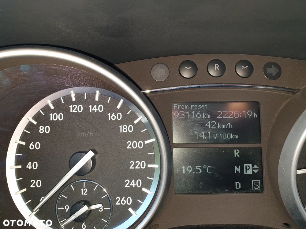 Mercedes-Benz GL 450 CDI - 37