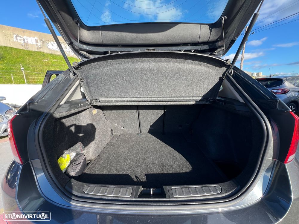 BMW X1 18 d sDrive Auto - 9