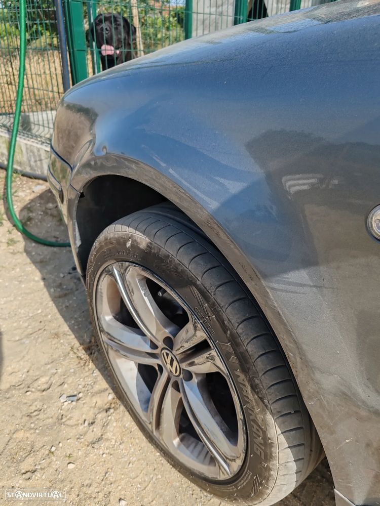 VW Passat 1.9 TDi Highline - 8