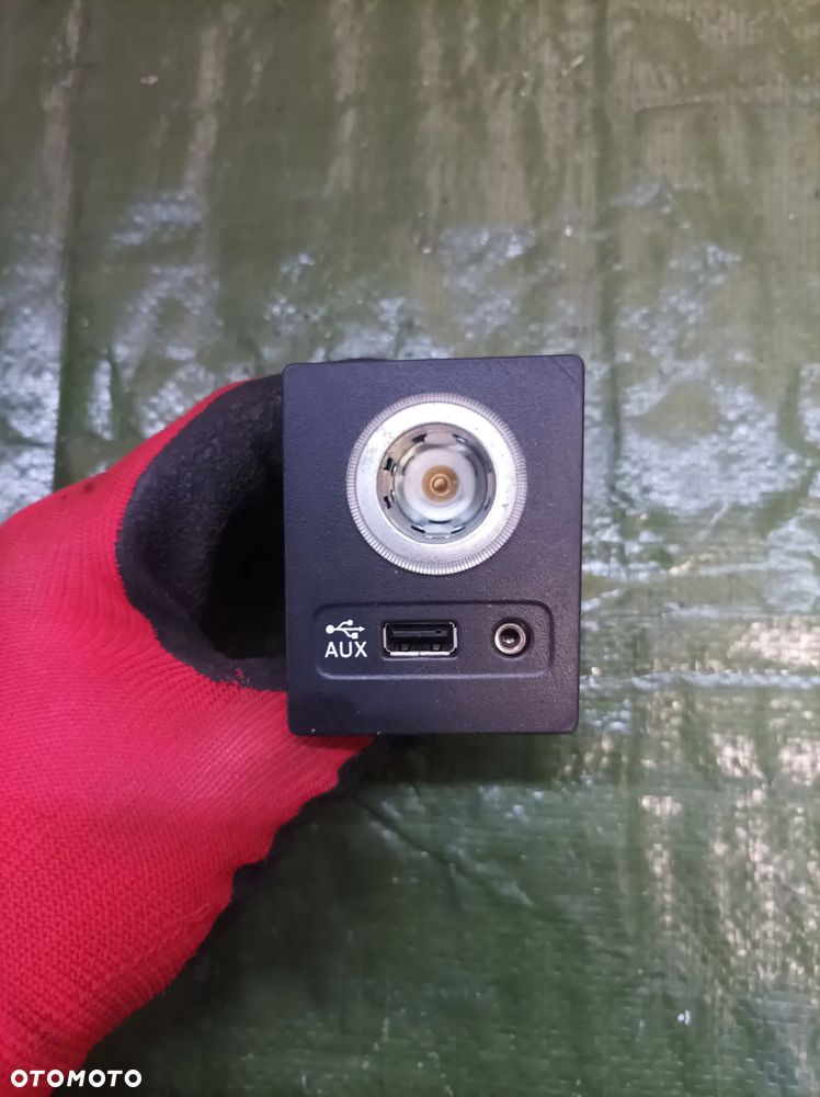 Vw skoda audi port USB 5Q0035726E - 1