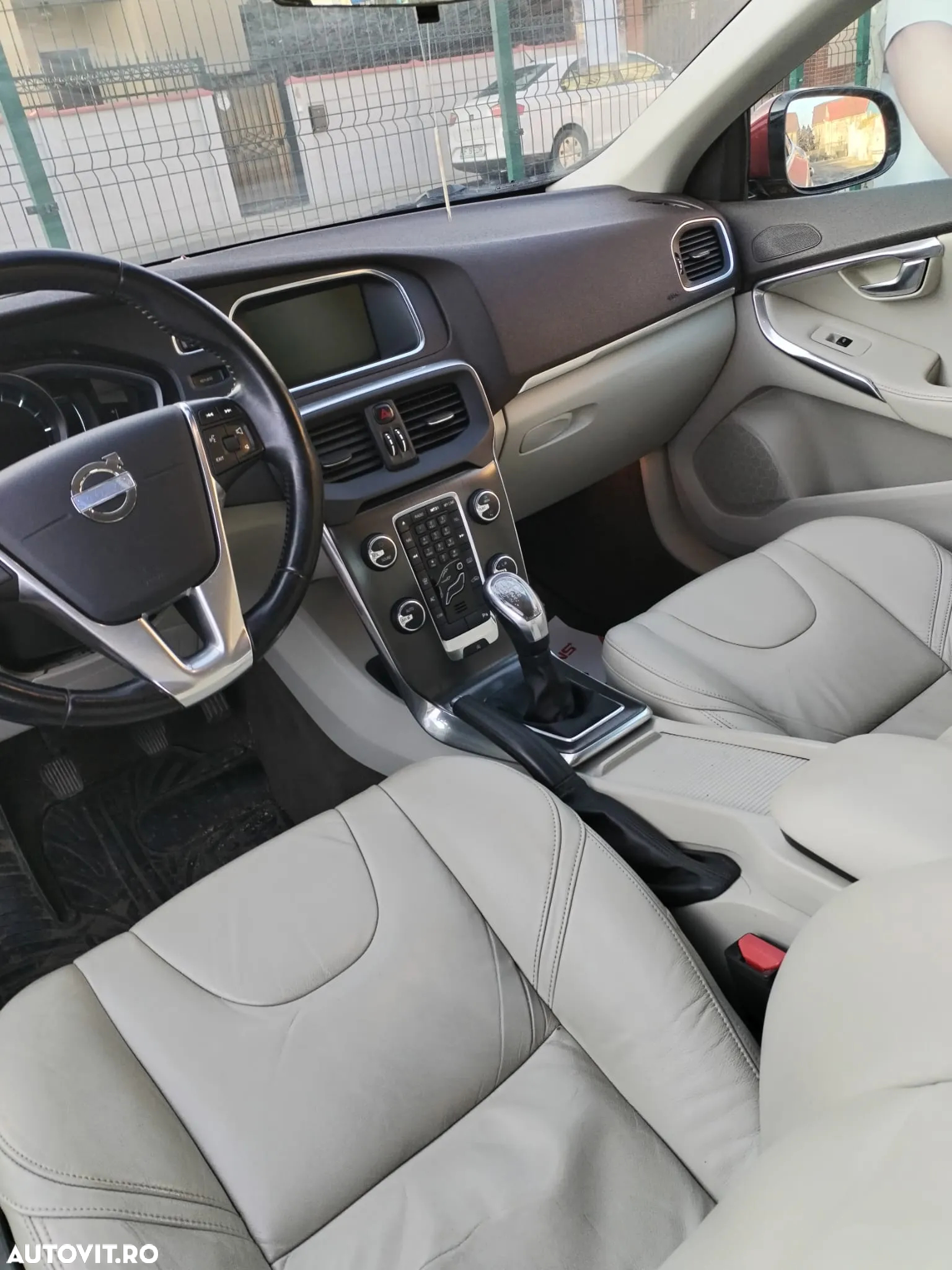 Volvo V40 D2 94g Kinetic - 9
