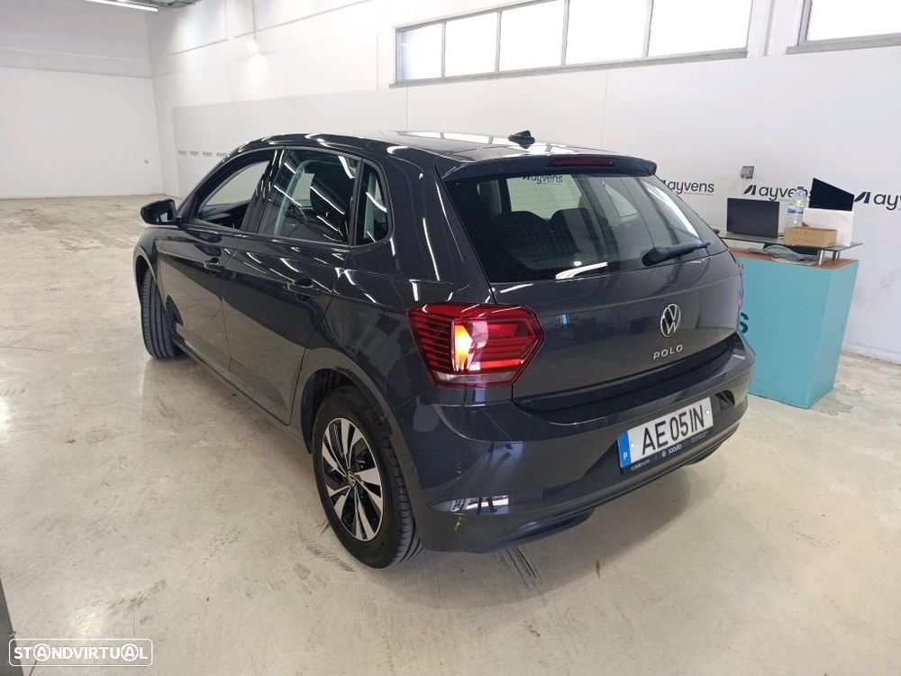 VW Polo 1.0 Confortline - 2